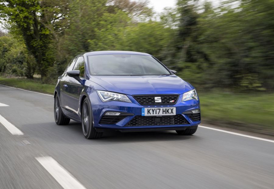  Seat Leon SC Cupra 300 2017 года  (UK) (фото 8 из 22)
